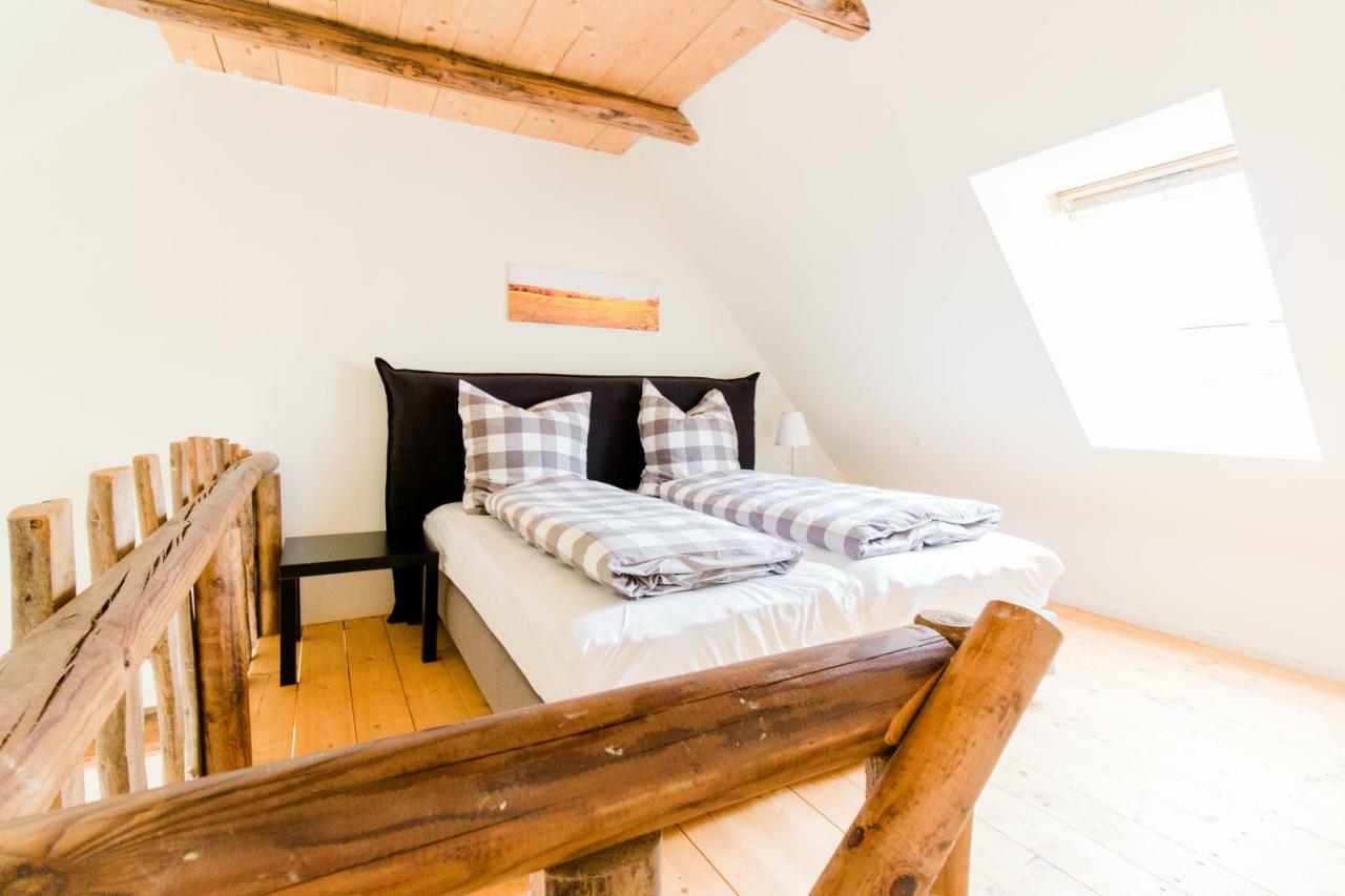Wilhelmshof Feggendorf Guest House Bagian luar foto