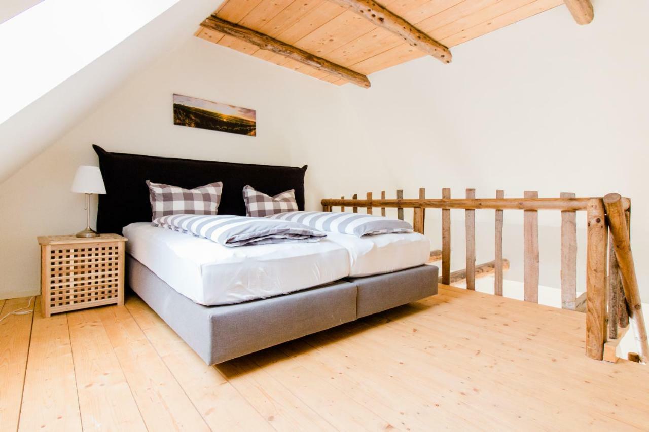 Wilhelmshof Feggendorf Guest House Bagian luar foto